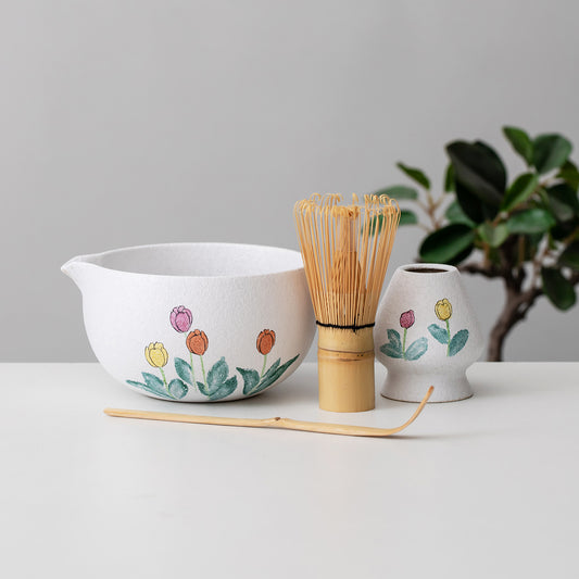 Hand Painted Tulip Flower Matcha Gift Set Matcha Bowl Set with Spout, Japanese Tea Set