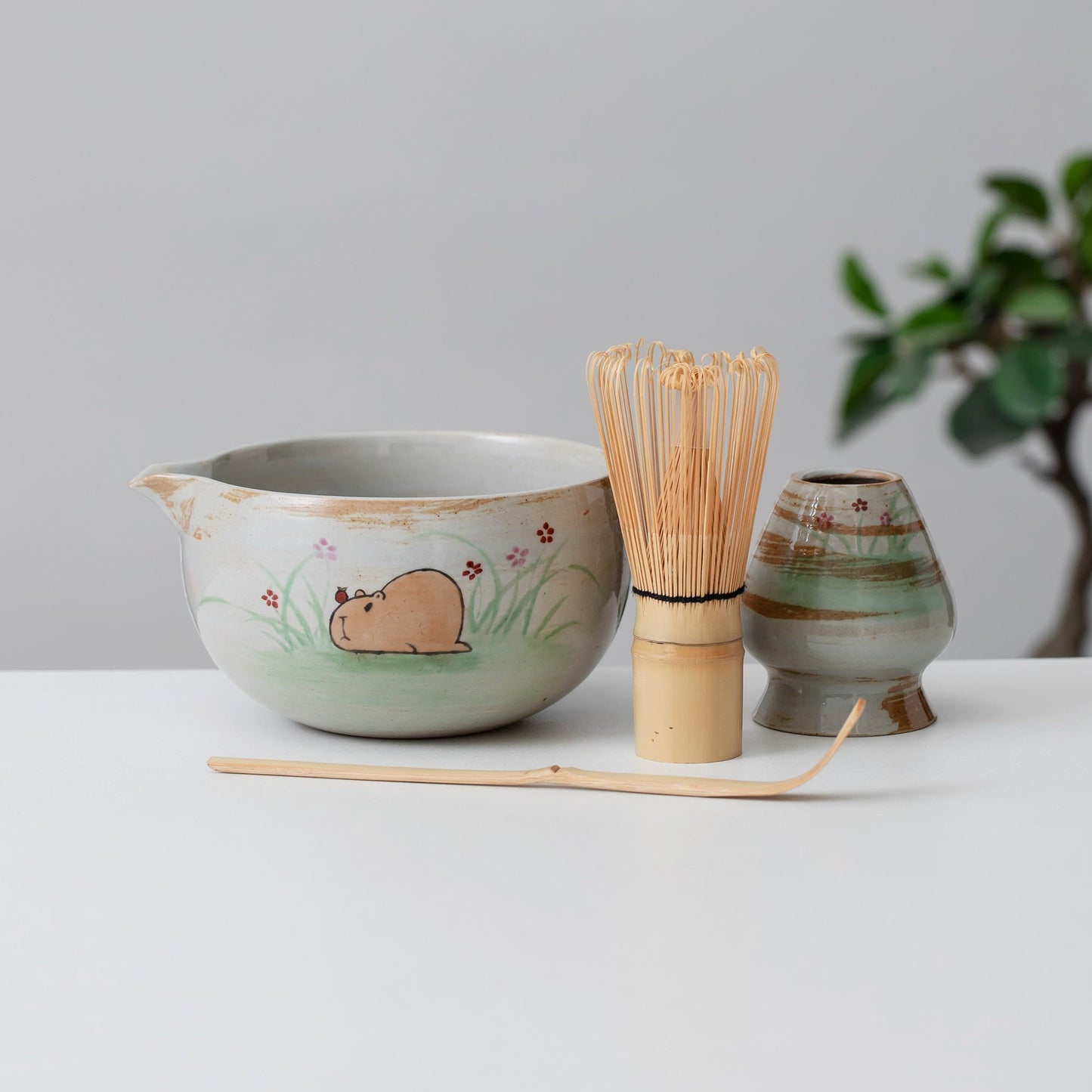 Hand painted Cute Capybara Matcha Gift Set Matcha Bowl with Bamboo Whisk and Chasen Holder Tea Ceremony Set