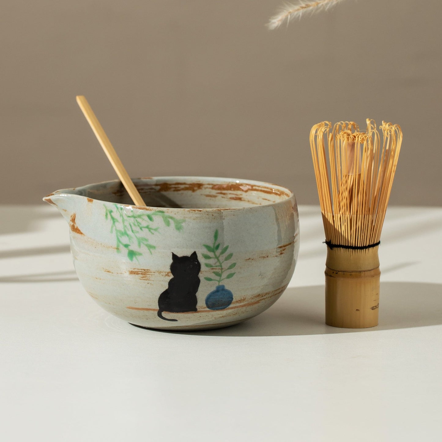 Hand Painted Black Cat Matcha Gift Set Matcha Bowl with Spout Matcha Bowl Set of 4 Personalized Gift Ideas