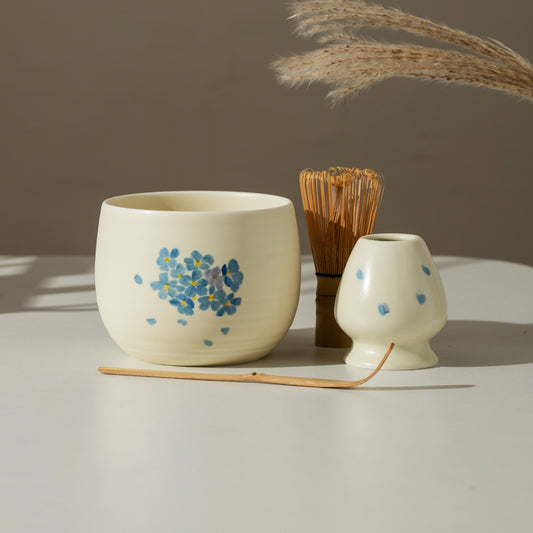 Hand Painted Forget-me-not Flower Matcha Gift Set Matcha Bowl with Chasen Holder and Bamboo Whisk & scoop, Gift Ideas