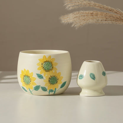 Hand Painted Sunflower Matcha Bowl Set with Bamboo Whisk and Chasen Holder – Ideal Gift Set