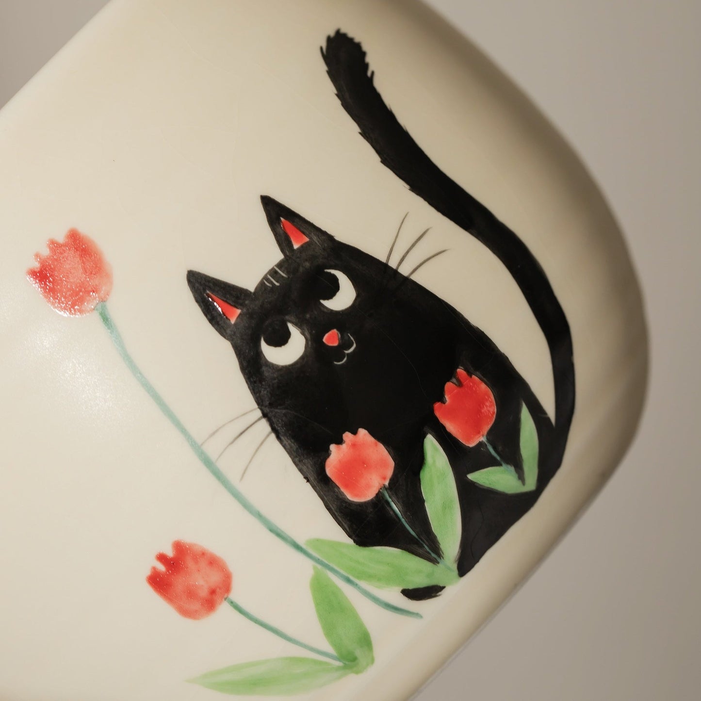 Hand Painted Black Cat and Tulip Matcha Bowl Set of 4 Ceramic Bowl with Chasen Holder and Bamboo Whisk for Matcha Lovers