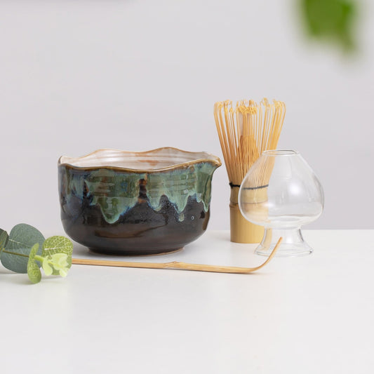 Handcrafted Vintage Style Natural Green Flow Glazing Matcha Bowl with Spout, Matcha Gift Set