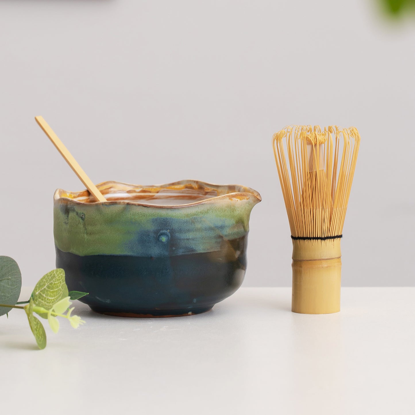 Hand-painted Vintage Ceramic Matcha Bowl with Spout with Bamboo Whisk and Chasen Holder Matcha Set