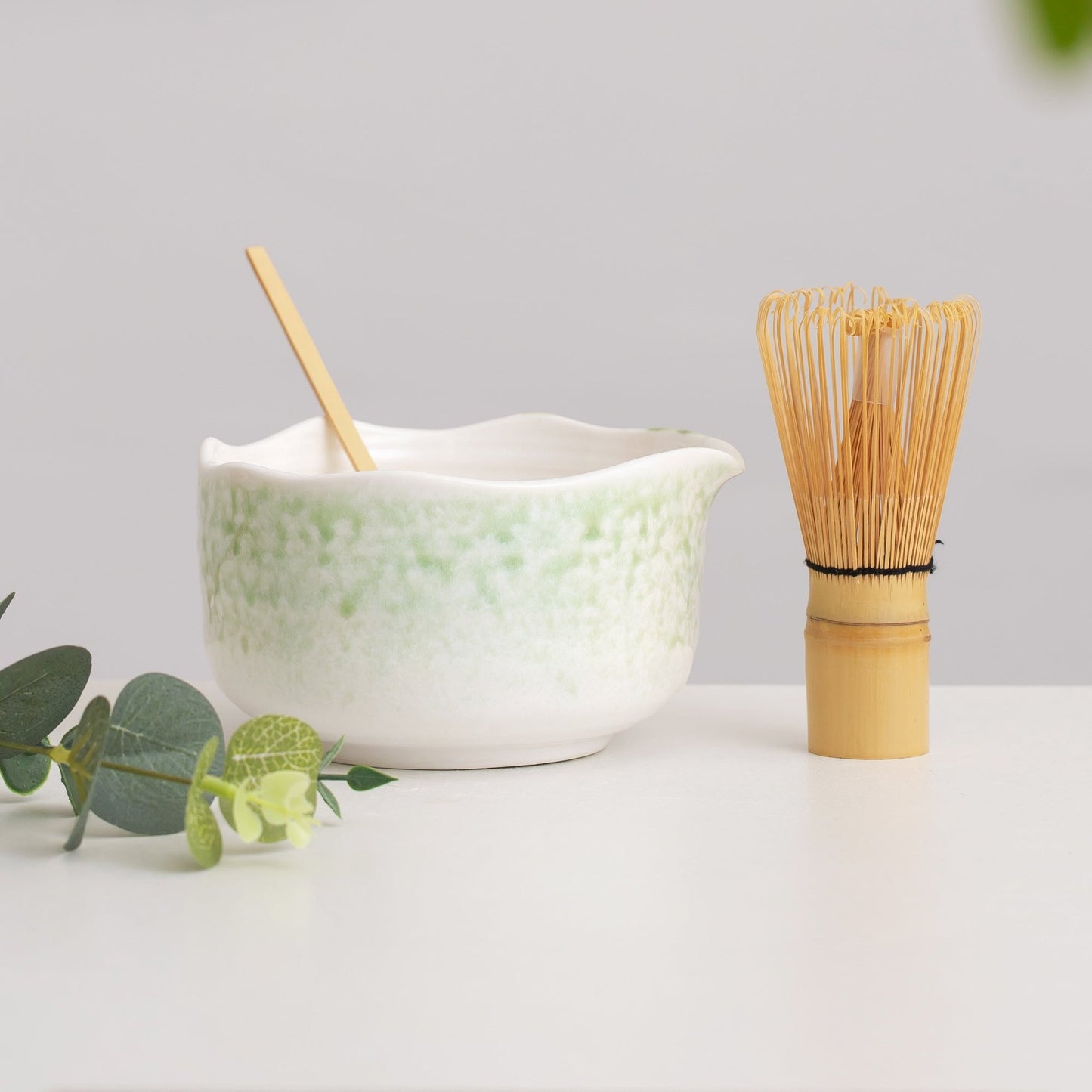 Handmade Mottled Green Matcha Bowl with Spout, Matcha Gift Set, Bamboo Whisk (100 Prongs Chasen) | Chasen Holder