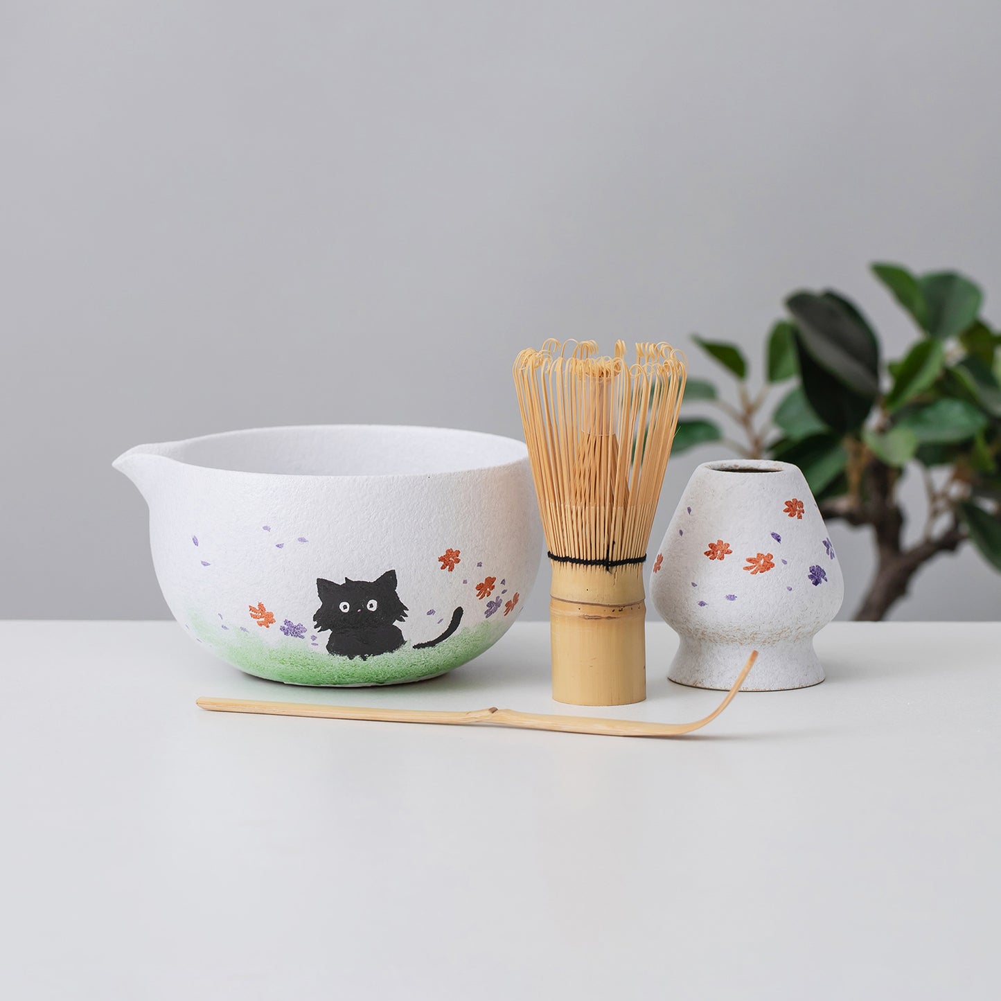 Hand Painted Cute Black Cat and Flower Matcha Bowl Set with Bamboo Whisk and Chasen Holder, Matcha Gift Set, Housewarming gift