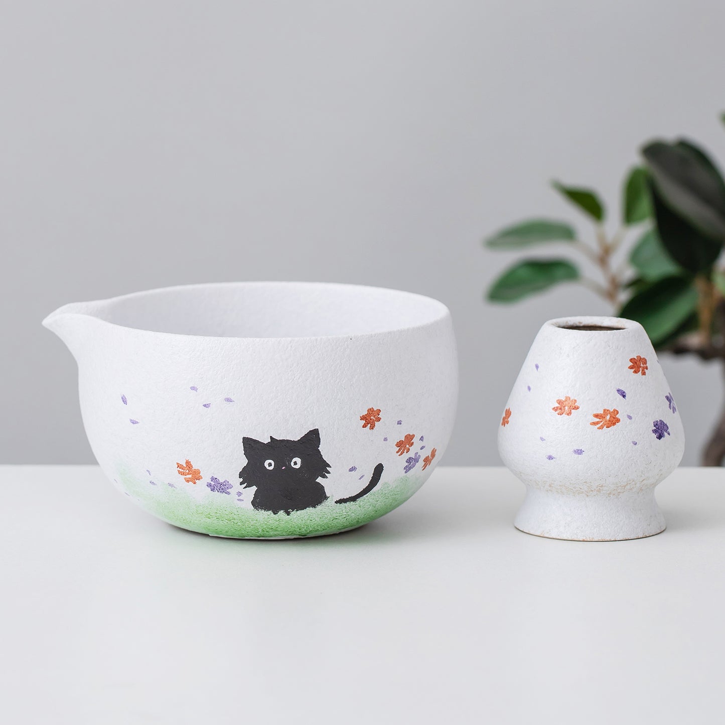 Hand Painted Cute Black Cat and Flower Matcha Bowl Set with Bamboo Whisk and Chasen Holder, Matcha Gift Set, Housewarming gift