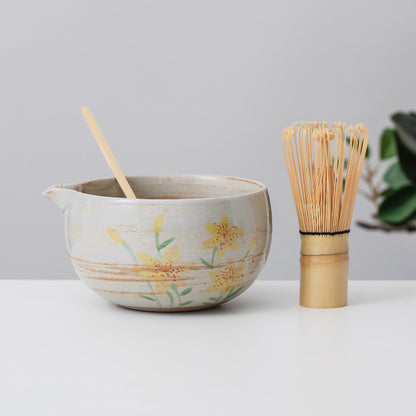 Hand Painted Yellow Lily Flower Matcha Bowl Set with Spout, Matcha Gift Set, Gift for Mother, Gift For Her